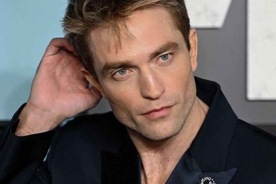 Robert Pattinson